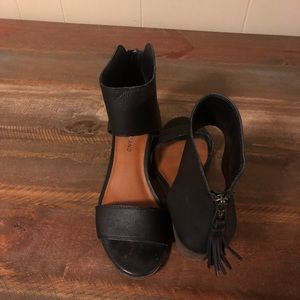 Lucky Brand 🍀 Sandals